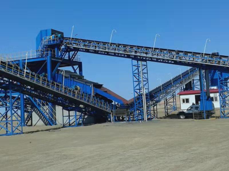 夏季使用移動破碎站如何養(yǎng)護(hù)？